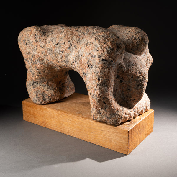 Shelomo SELINGER (1928) Composition anthopomorphe. Taille directe sur granit rose, vers 1970-80