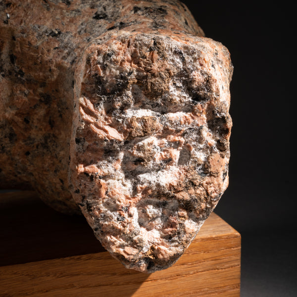 Shelomo SELINGER (1928) Composition anthopomorphe. Taille directe sur granit rose, vers 1970-80