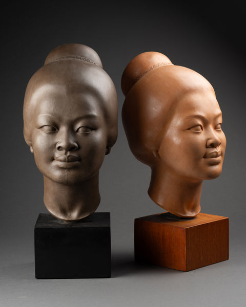 Hugues BACQUET - Bust of a woman Southeast Asia in patinated terracotta earth color