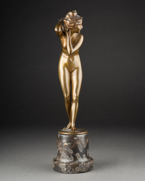 Prof Otto POERTZEL (1865-1922) 'Nu féminin au chat' Bronze doré, période Art Déco.
