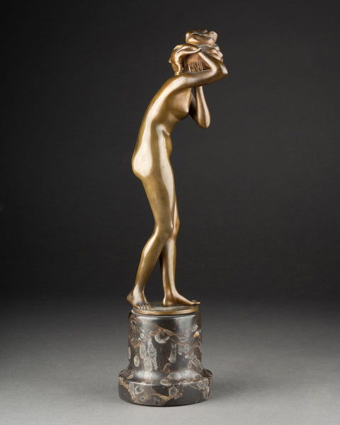 Prof Otto POERTZEL (1865-1922) 'Nu féminin au chat' Bronze doré, période Art Déco.