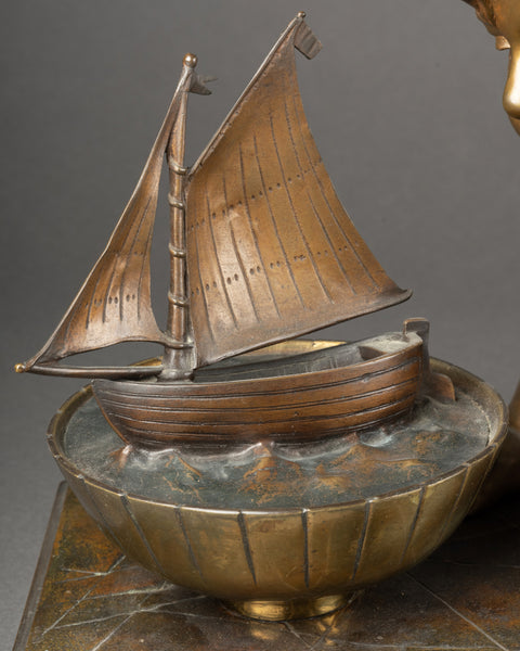 Emmanuel VILLANIS (1858-1914) Enfant jouant avec un bateau. Grand et rare bronze. Vers 1900