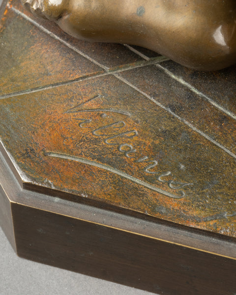 Emmanuel VILLANIS (1858-1914) Enfant jouant avec un bateau. Grand et rare bronze. Vers 1900