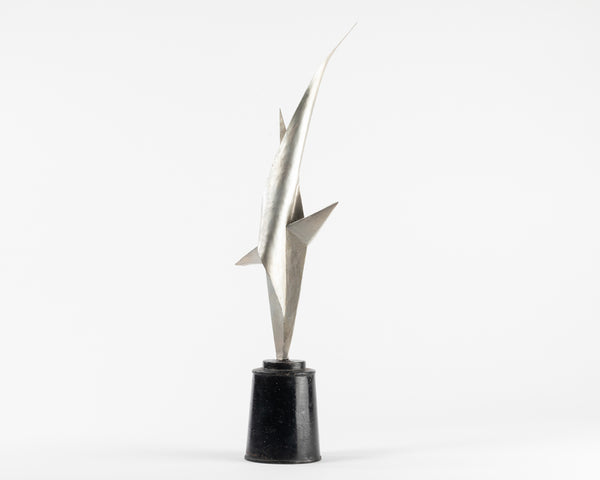 Nino FRANCHINA (1912-1987)  Sculpture abstraite en tôle d'aluminium mise en forme. - Collection's - Romain & Henri Hayat