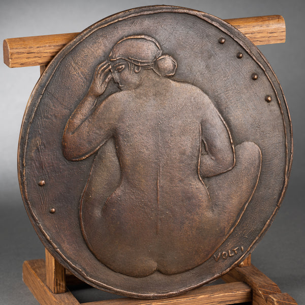 Antoniucci VOLTI (1915-1989) - Bronze medallion 'crouched woman' Edition by La Monnaie de Paris on 150.