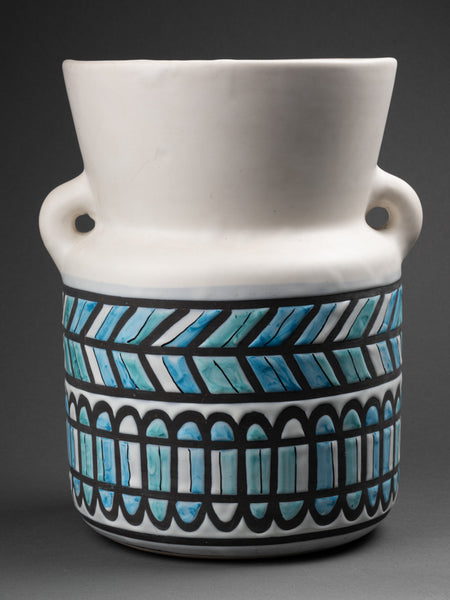 Roger CAPRON - Vase 'oreilles' en céramique émaillée décor de frises géométriques aux tons bleutés.