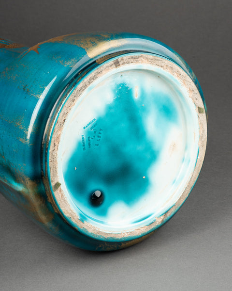 Clément MASSIER et L. LEVY - Bel ensemble de 3 vases en céramique émaillée sur fonds bleu, décor à l'or.