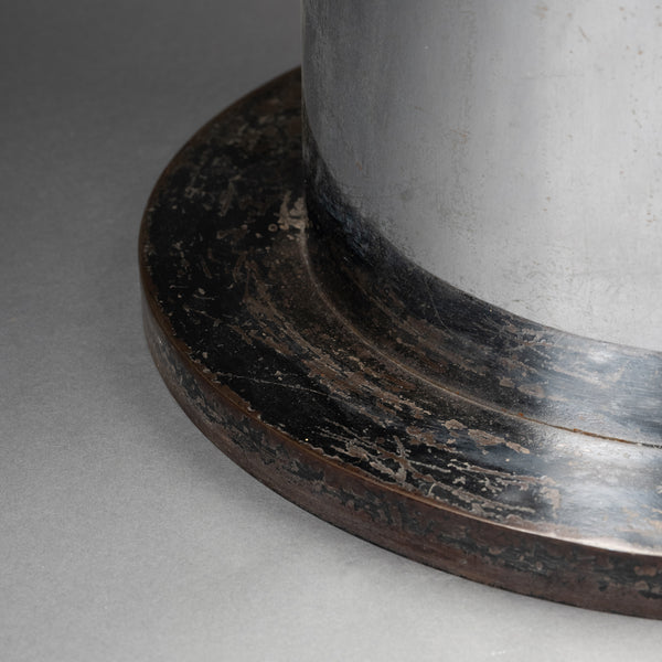 Table basse lumineuse en métal et verre (dalle Saint Gobain)