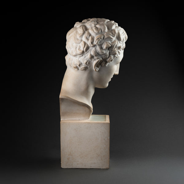 Antique Bust by HERMES - Art Deco Plaster Mounted as a Lamp.