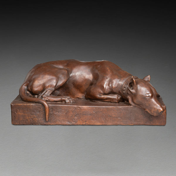 Georges GARDET (d'après) Plâtre monumental d'un dogue couché, patine bronze. Période Art Déco.