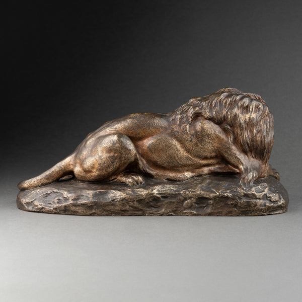 J. E. MASSON (1871-1932) Lion dévorant sa proie, bronze fin XIXème