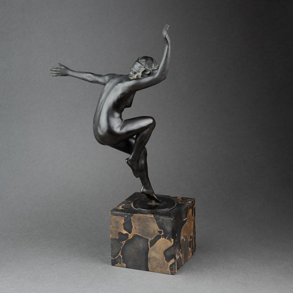 Paul De BOULONGNE (1863-1938) - Dancer on one foot. Patinated bronze, Art Deco period.