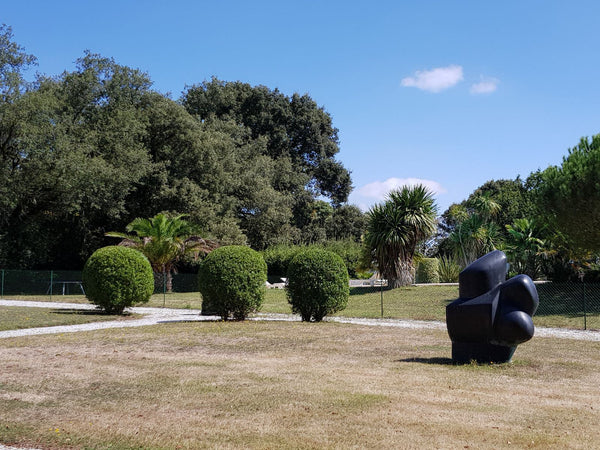 Emile GILIOLI (1911-1977) L'Ange (1947) Monumental bronze patiné.