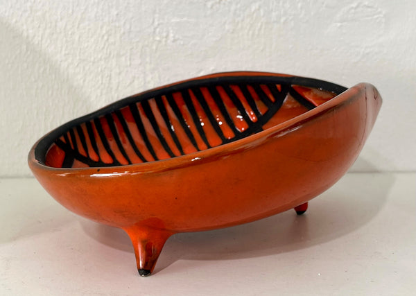 Roger CAPRON - Red enameled ceramic tripod bowl with black striped decoration. Circa 1950