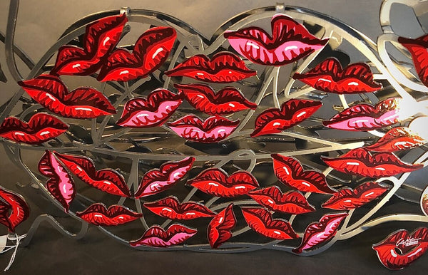David GERSTEIN (1944) 'A Thousand Kisses' Lacquered metal.